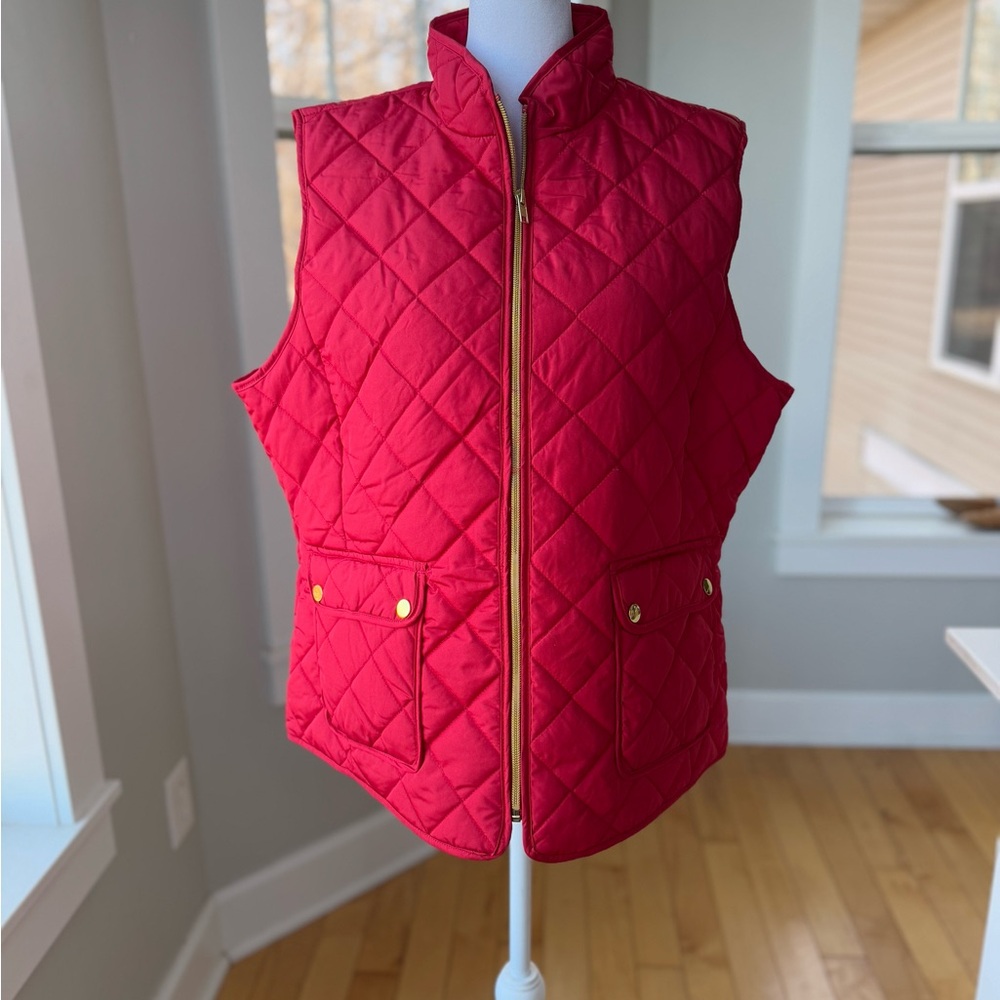 St. John’s Bay Red Quilted Vest with Bright Brass Gold Details Front Pockets XL
